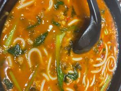 酸辣米线-香巴拉云南餐厅(华莱坞店)