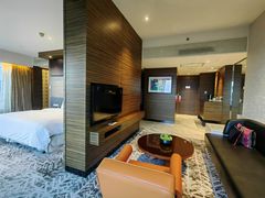 -上海虹桥西郊假日酒店