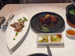-荟廷·晶萃(陆家嘴尚悦湾店)