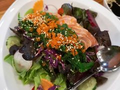 -Chom Cafe and Restaurant