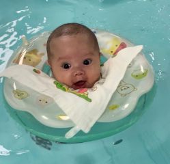 -小鸭先知婴儿游泳馆