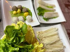 -墨脱石锅椰子鸡•香草鸭•东山羊(大东海店)