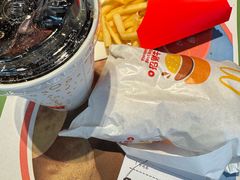 -麦当劳(乳山路店)