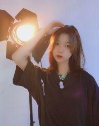 -鏡沙龙发型设计