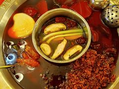 -山城年华老火锅(玉林店)