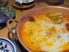 -洱火云南酸菜牛肉火锅(石景山当代商城店)