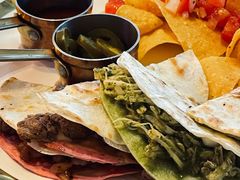 鸡牛双肉芝士墨西哥馅饼-The Rug Cafe(王府中环店)