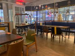 大堂-机器人火炉披萨(爱琴海店)