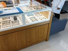 -沪睛眼镜蔡司官方授权店(金桥佳林路店)