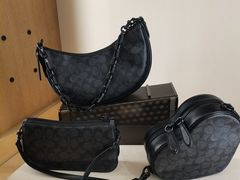 -COACH蔻驰(恒隆广场店)