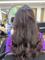 -诗悦发型烫染SALON