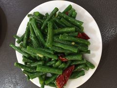 -马德元纯汤牛肉面(太奥广场店)