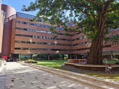-香港理工大学