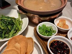 老潮州精选肉骨茶-金椰壳· 大厨新加坡菜(壹方城店)