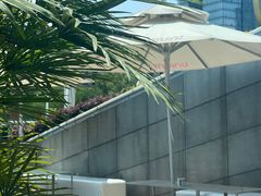 -UNI UNI(环亚凯瑟琳店)