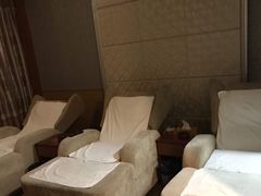 -鑫港隆休闲会所(海燕·玉兰花园店)