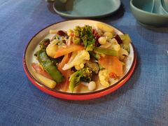 -拾光音乐餐酒吧(告庄星光夜市店)