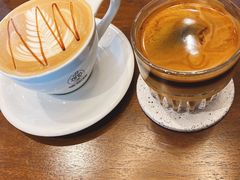 焦糖玛奇朵-ZING COFFEE 镜咖啡