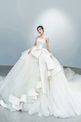 -NaNa婚纱礼服馆