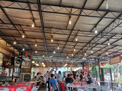 -大树下海鲜饭店