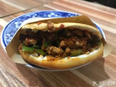 -老字号杨坡红油米线腊汁肉夹馍(东四道巷店)