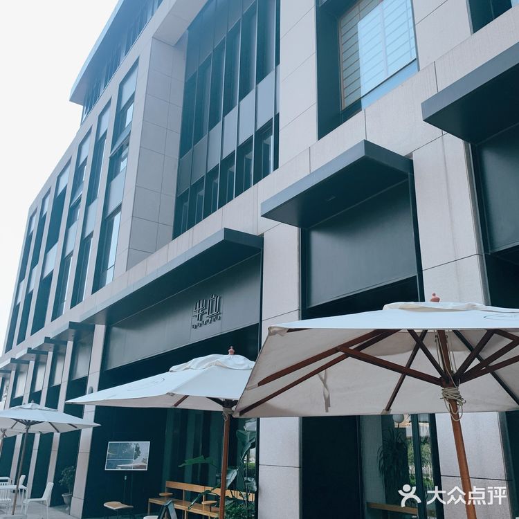 碳水能令人快乐,会员卡会令人思考。
