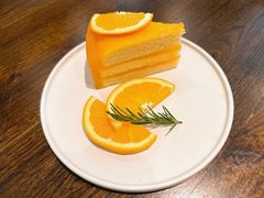 -Chom Cafe and Restaurant