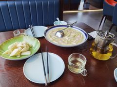 -湖畔鲁菜·二十年老字号餐厅(大明湖店)