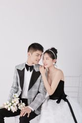 -挪娅婚纱摄影皇家会所