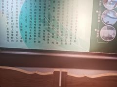 -呷佬·长沙手工米粉(金沙江路店)