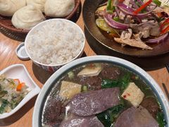 -金莹丸子汤清真(朝外SOHO店)