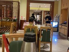 -广州中心皇冠假日酒店·百粤楼