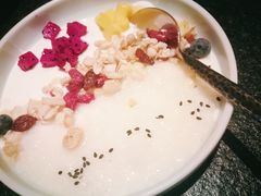 米酿鲜果酸奶-丝路金桃·新疆菜(徐汇店)
