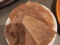 -牛YO寿喜烧·铁板烧和牛火锅自助(市府恒隆店)