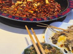 -何师傅美蛙鱼头(汉街店)