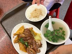 -猪脚洪隆江猪脚饭