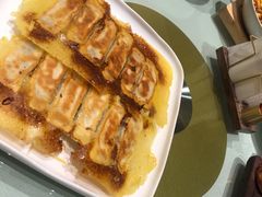 虾爬肉锅贴-连鹭海鲜·新大连菜(星海店)