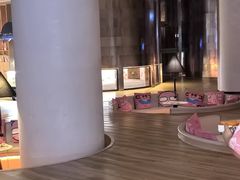 -涨巢·潮玩水疗局