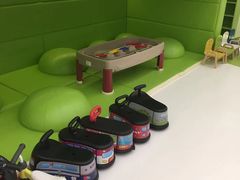 -小小王国亲子游泳俱乐部(锦辉中心)