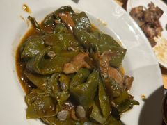 -关东小磨东北菜(上海长风大悦城店)