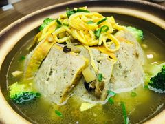 -有红鸡毛店·川菜(建设路店)