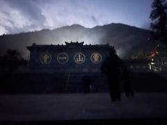 -冕宁灵山寺