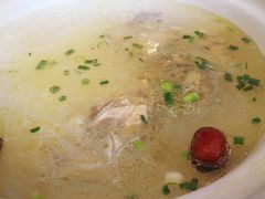 -艳阳天酒店(五里新村店)