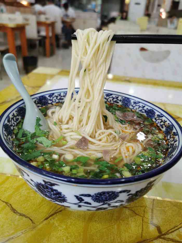 牛大碗面馆-"作为一家兰州拉面馆来讲他家的口味做的已经.