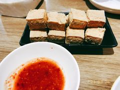 金陵炸臭豆腐-宝记烧烤·碳锅羊肉·羊蝎子火锅·夜食社(文体路创始店)