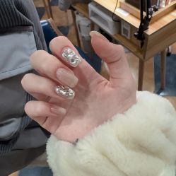 -古啦啦·自助美甲美睫