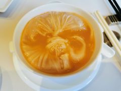 蟹肉龙虾汤包-利苑酒家(金宝店)
