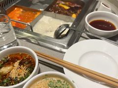 -海底捞火锅(宝龙广场夜宵主题店)