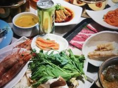 -雍容荟帝王蟹活龙虾展台自助(IFS黑金店)