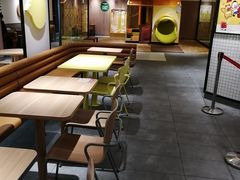 大堂-麦当劳(百联西郊购物中心店)